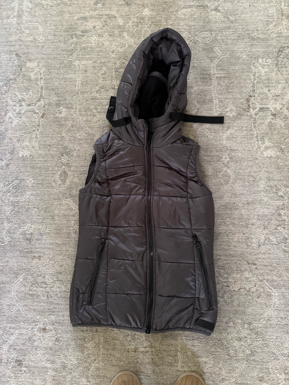 Pikeur Nera Women’s Quilted Hooded Vest Gray Sz 34/XS EUC